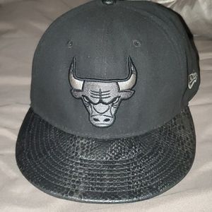 Bulls snapback mens cap